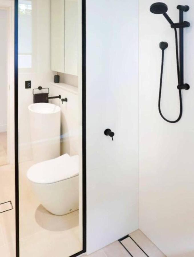 Modern 1Br Abode With Courtyard Steps To The Beach Sydney Luaran gambar